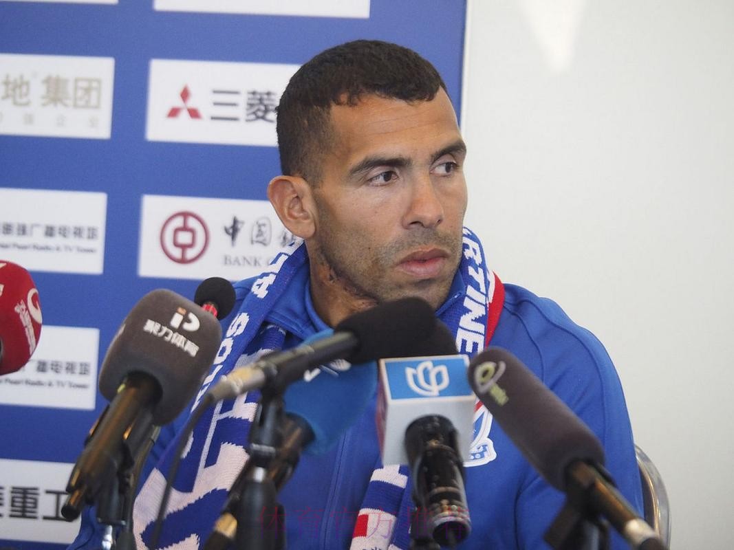 特维斯:即便皇马或巴萨在比赛 我会换台看高尔夫